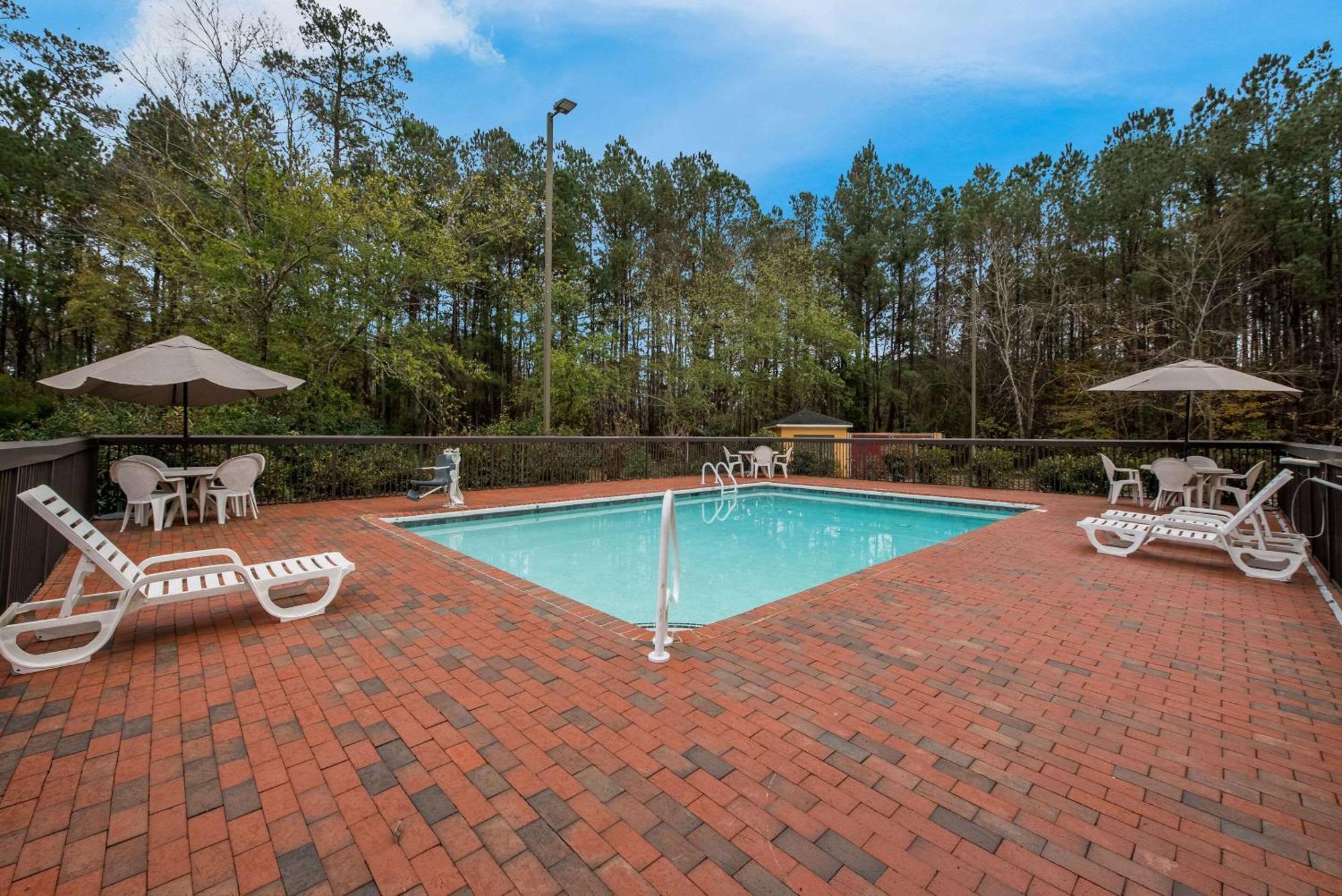 Comfort Inn Fayetteville I-95 Ngoại thất bức ảnh