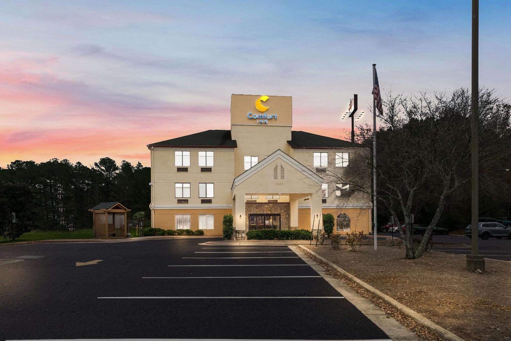 Comfort Inn Fayetteville I-95 Ngoại thất bức ảnh